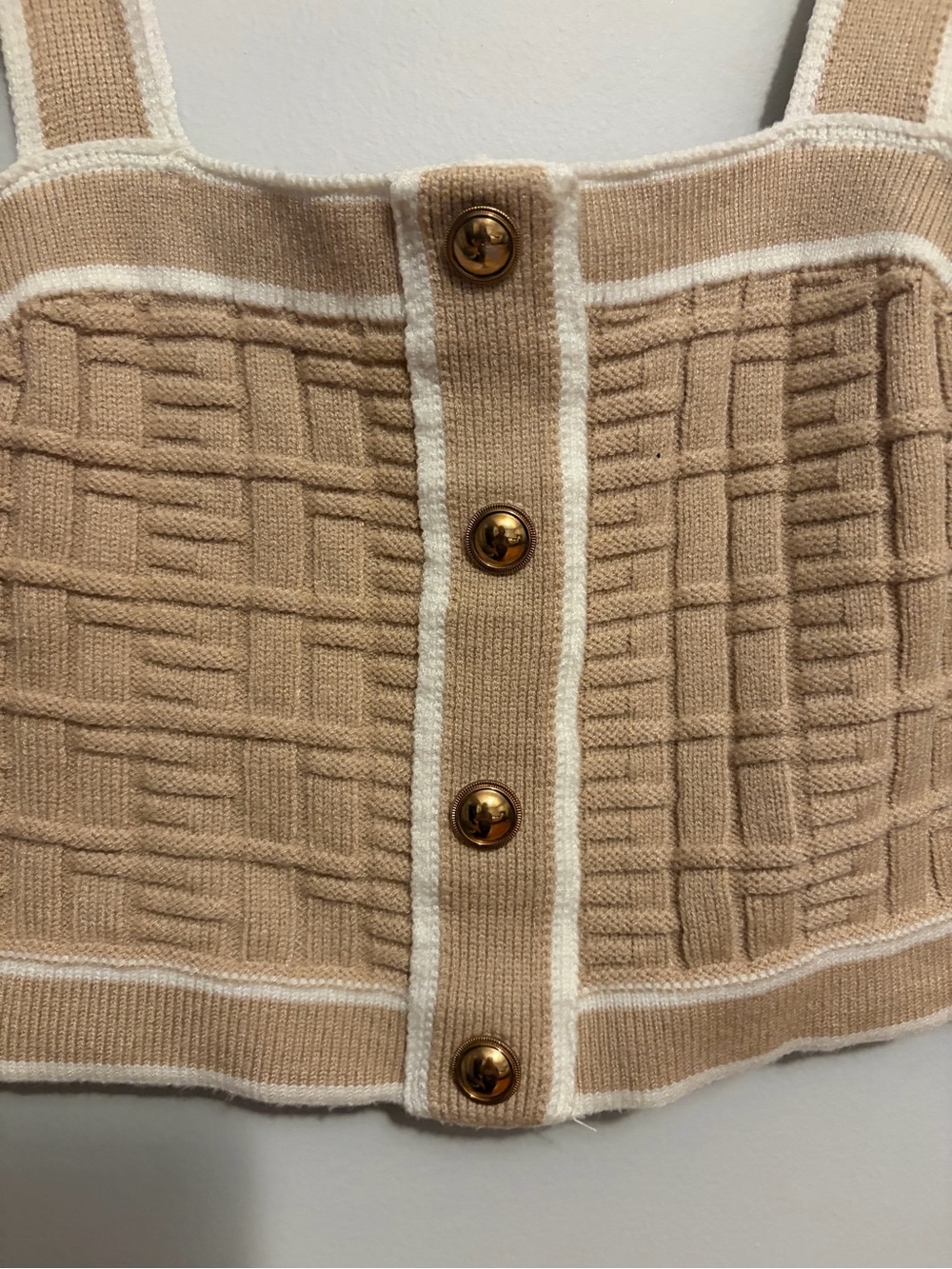 Beige Button-Front Cropped Knit Tank - Picture 3 of 4